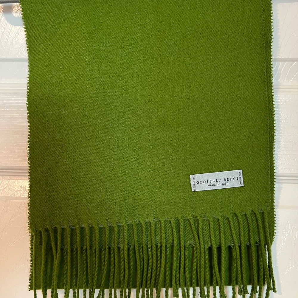Geoffrey Beene Scarf